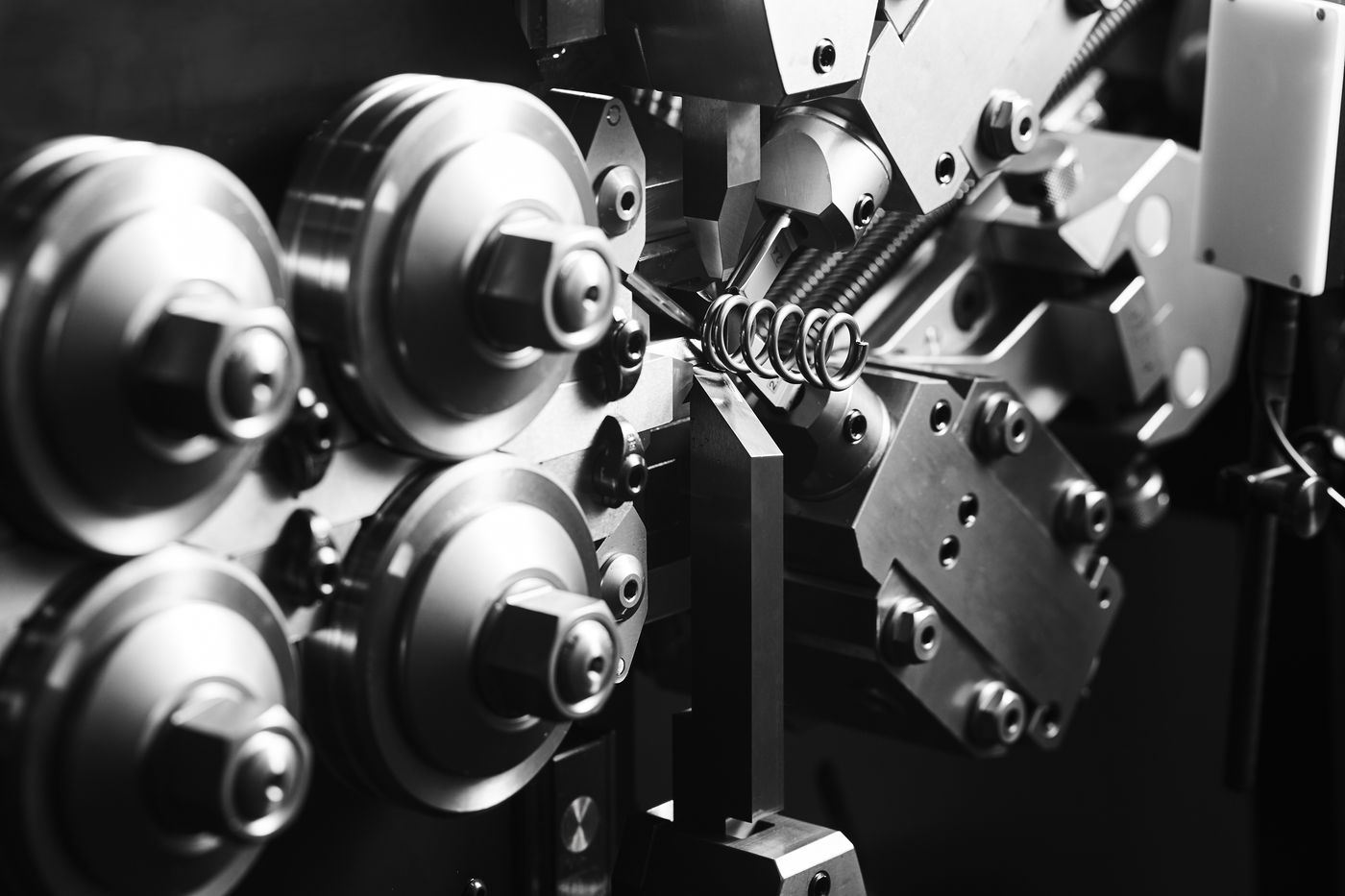 Simplex-Rapid feed rollers coiling a spring