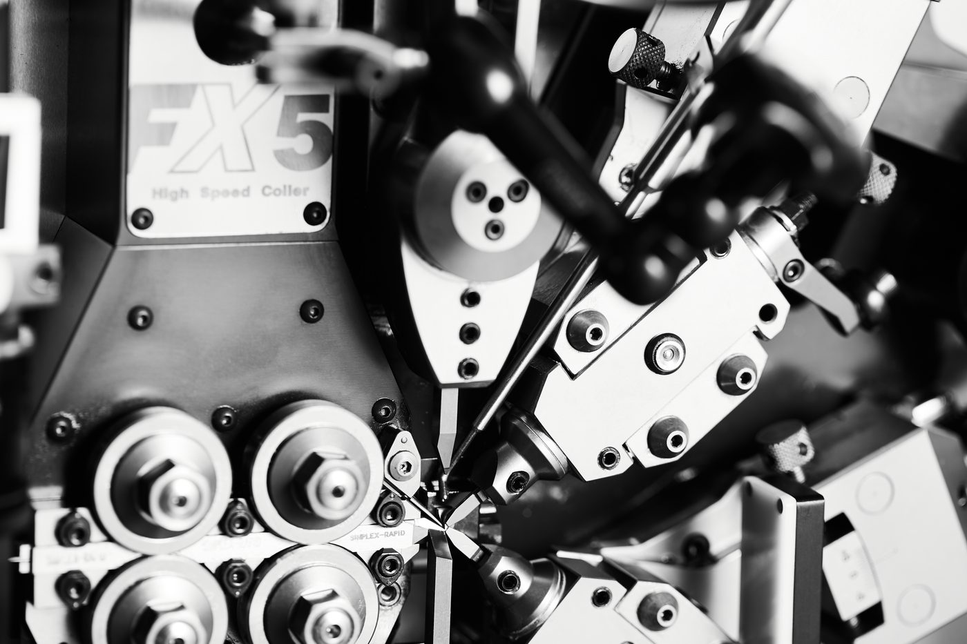 Coiling head of a Simplex-Rapid FX5 high speed coiler